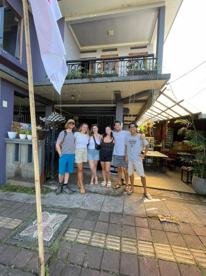 Dong Paloh Hostel Munduk Eksteriør billede